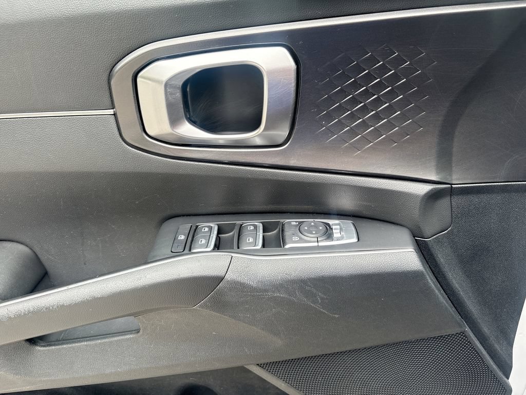 Used 2022 Kia Sorento LX AWD/4WD image 15