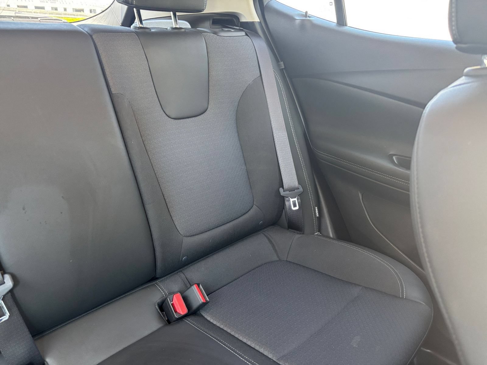 Used 2025 Buick Encore GX Preferred FWD image 36