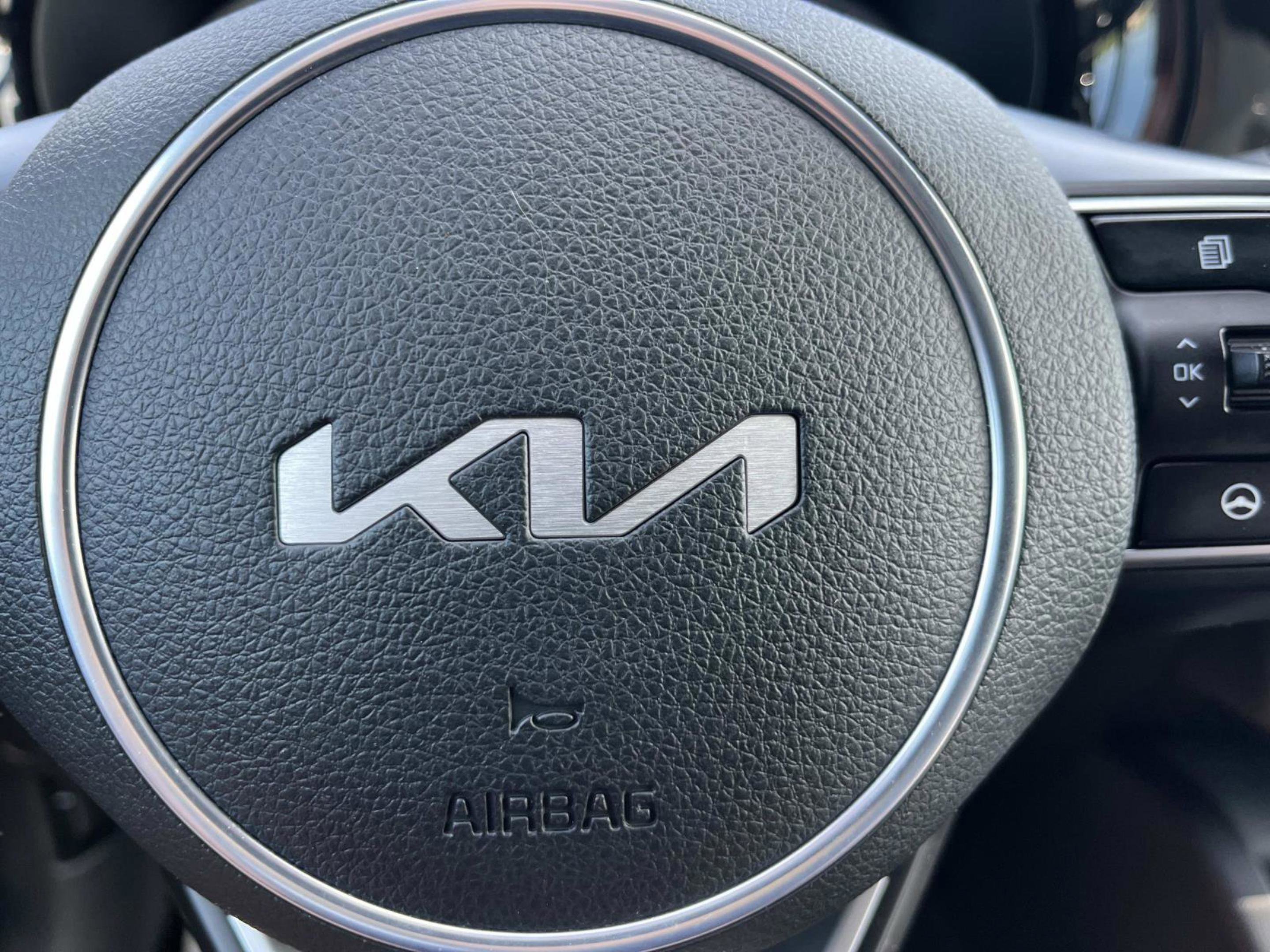 Used 2022 Kia K5 GT-Line FWD image 29