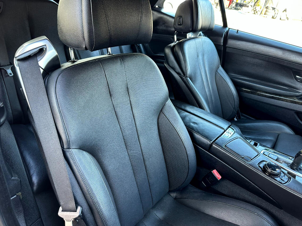 Used 2015 BMW 640i Convertible image 43