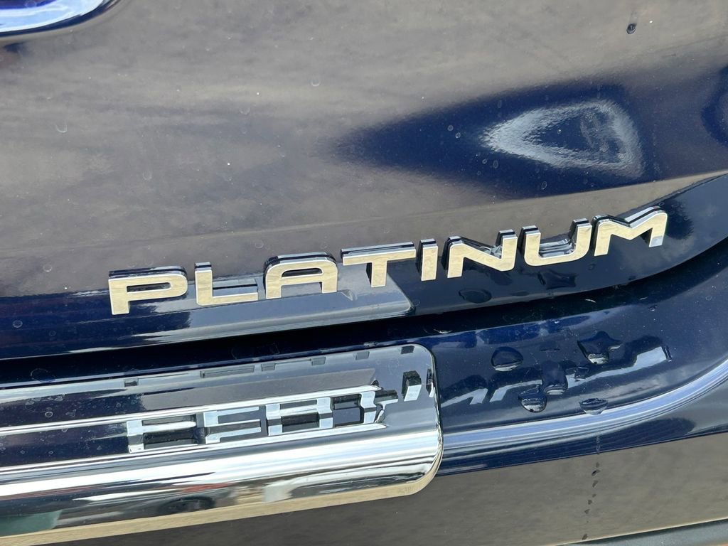 New 2026 Toyota Highlander Platinum AWD/4WD image 14