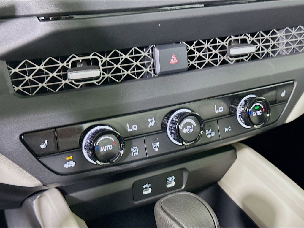 Certified 2025 Honda Accord SE image 14