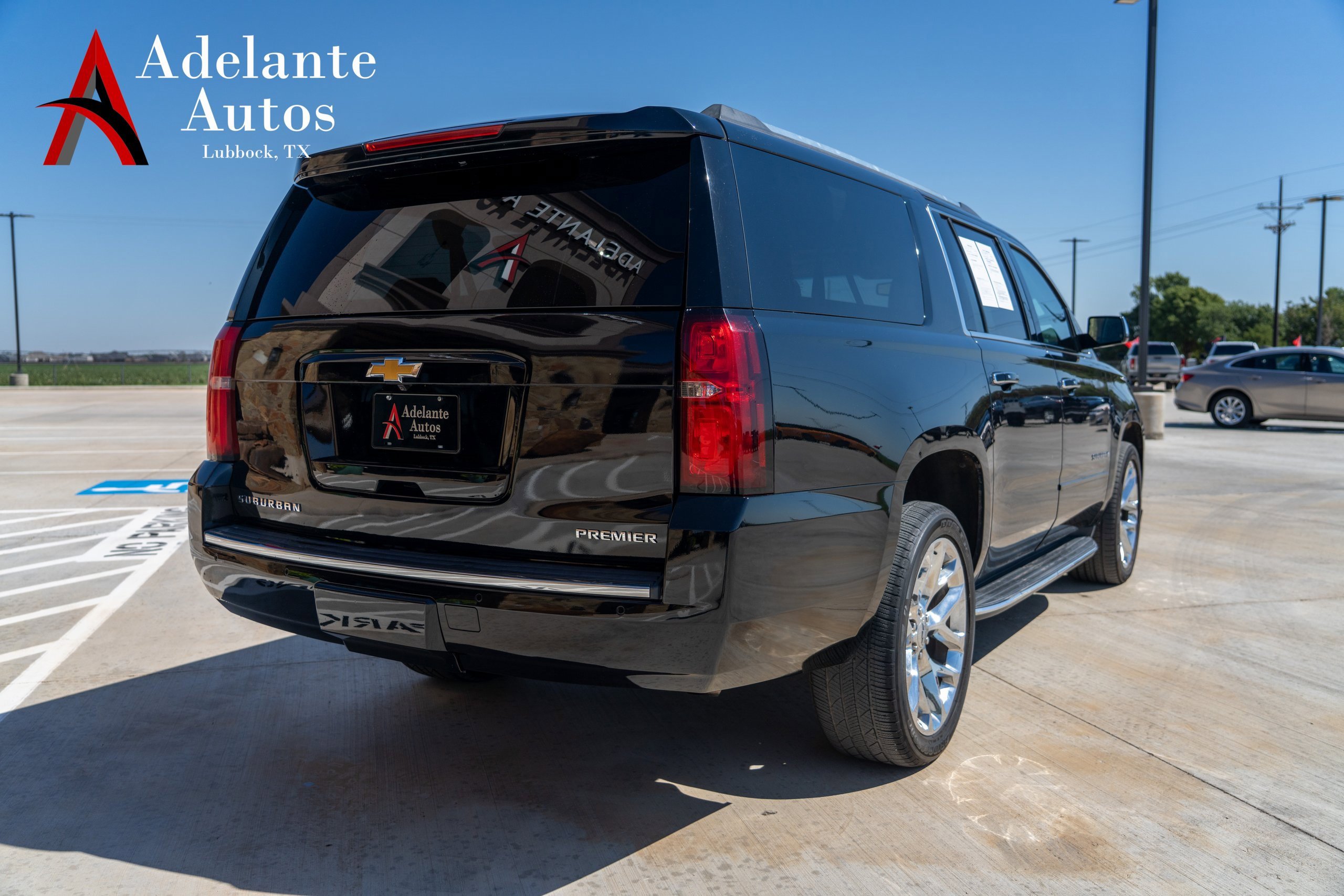 Used 2020 Chevrolet Suburban Premier image 3