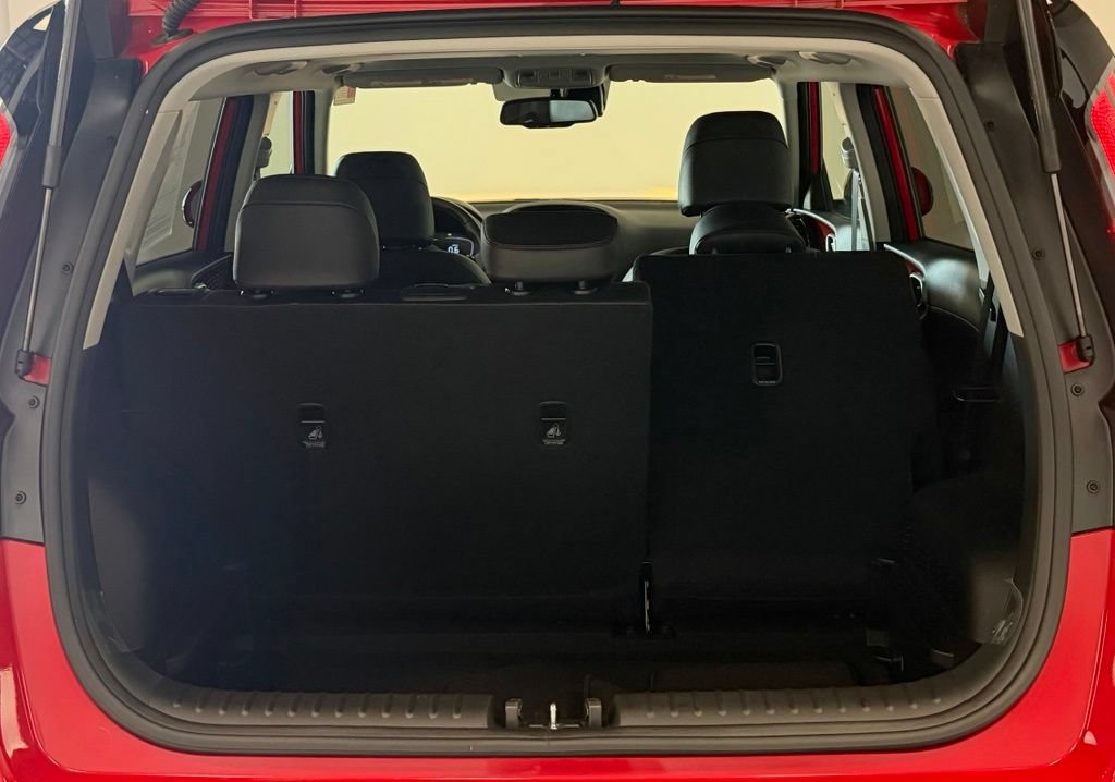 Used 2025 Kia Soul GT-Line FWD image 28