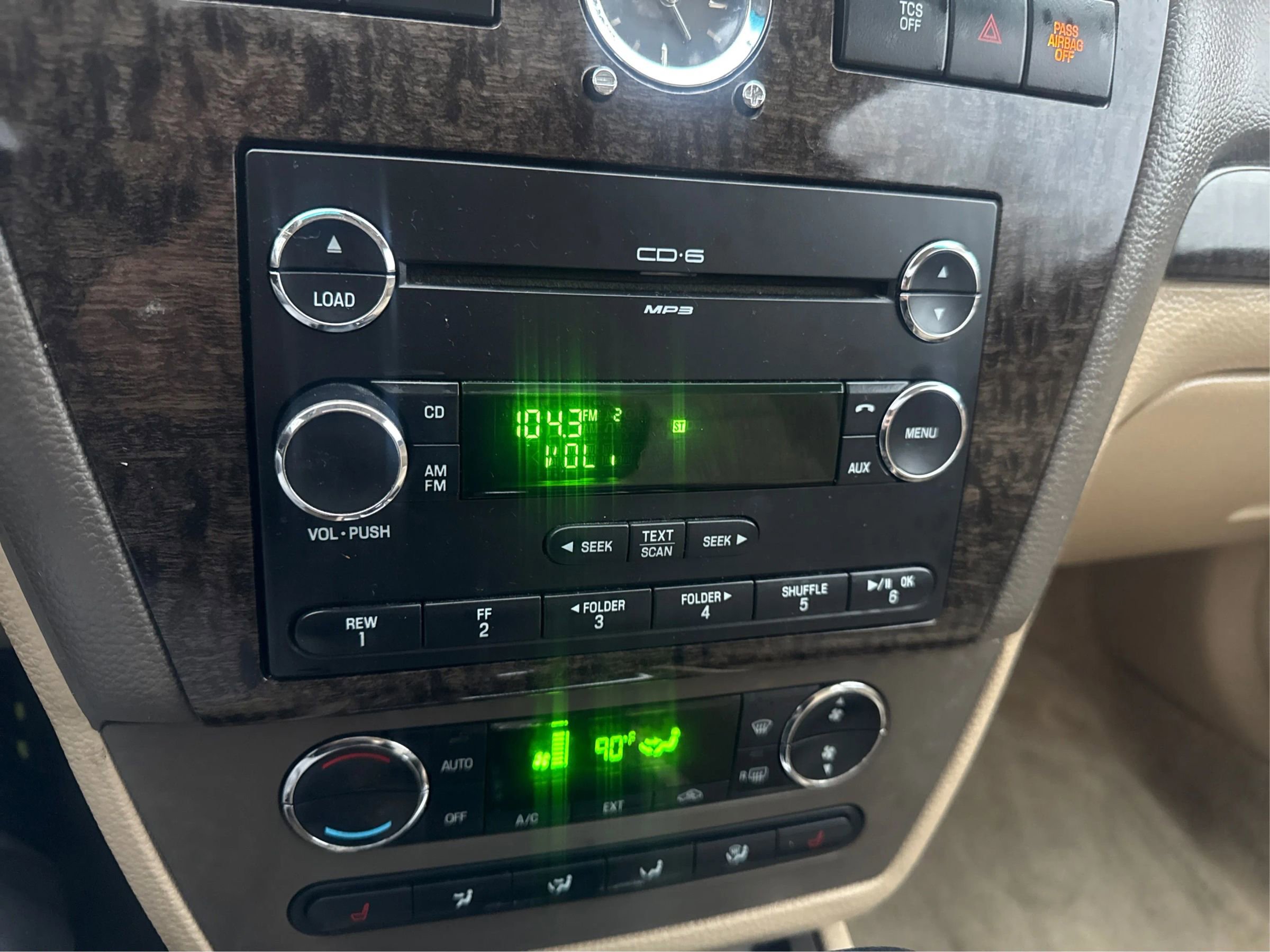 Used 2008 Mercury Milan Premier image 16