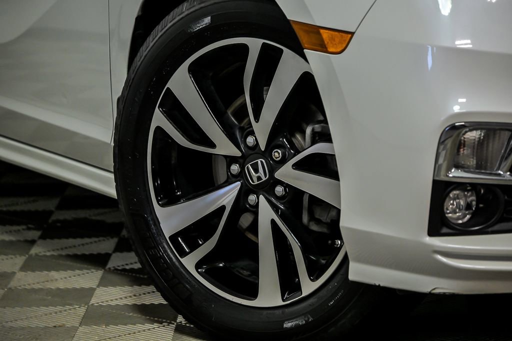 Used 2018 Honda Odyssey Elite image 3