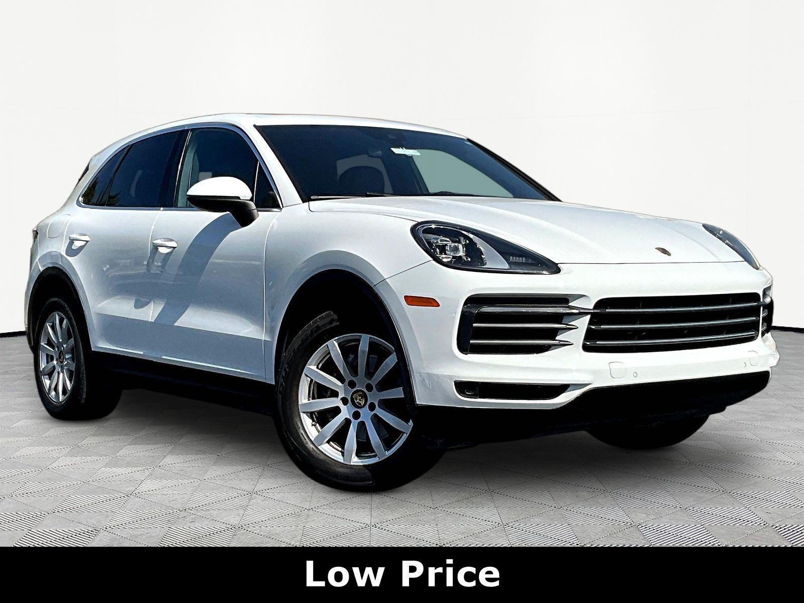 Used 2020 Porsche Cayenne AWD/4WD image 3