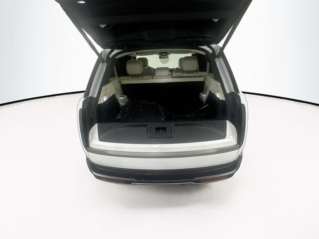 New 2026 Land Rover Range Rover Long Wheelbase SE image 25