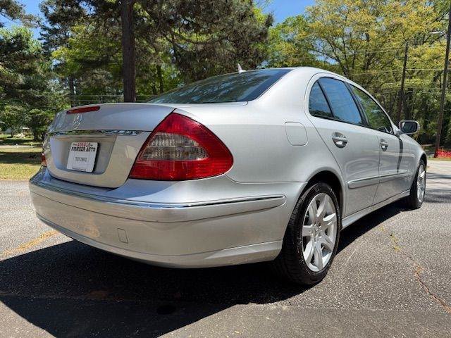 Used 2007 Mercedes-Benz E 350 Sedan image 3