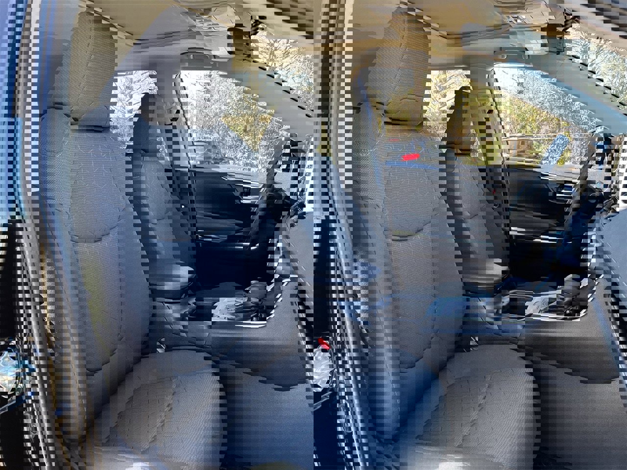 Used 2024 Toyota RAV4 XLE image 26