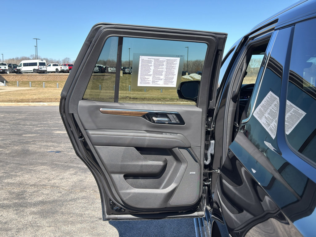 Used 2026 Chevrolet Tahoe High Country image 37