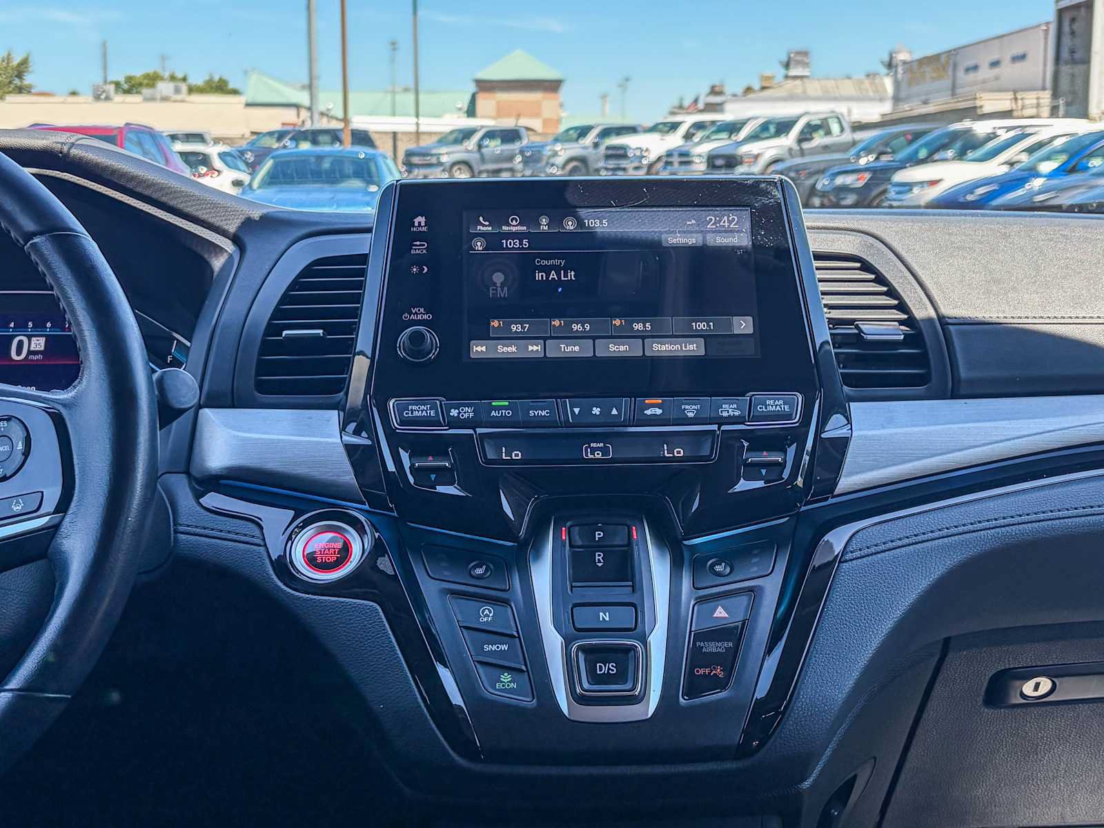 Used 2023 Honda Odyssey Touring image 12