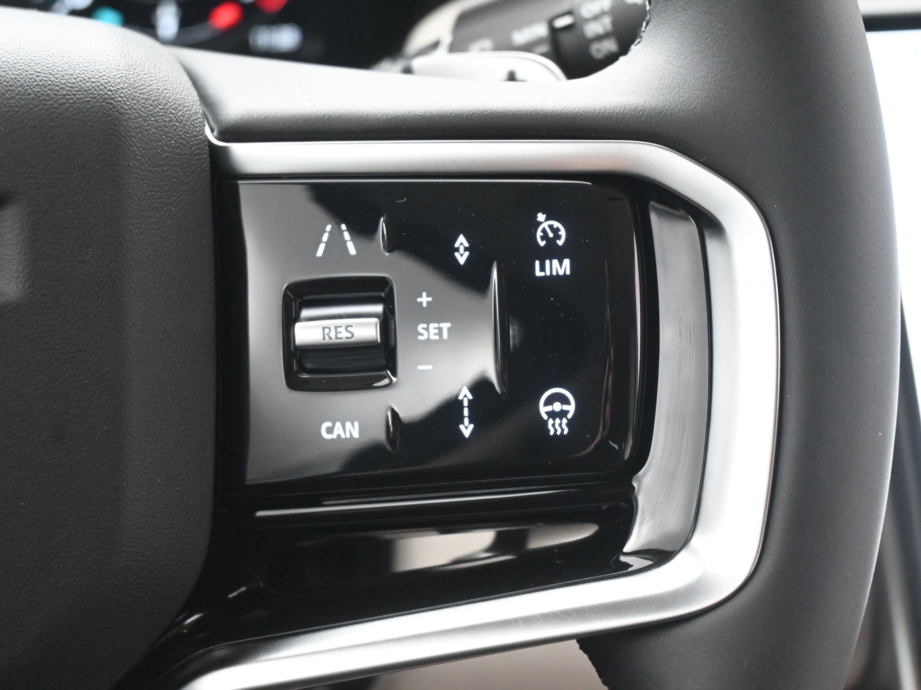 New 2025 Land Rover Discovery Sport S image 19