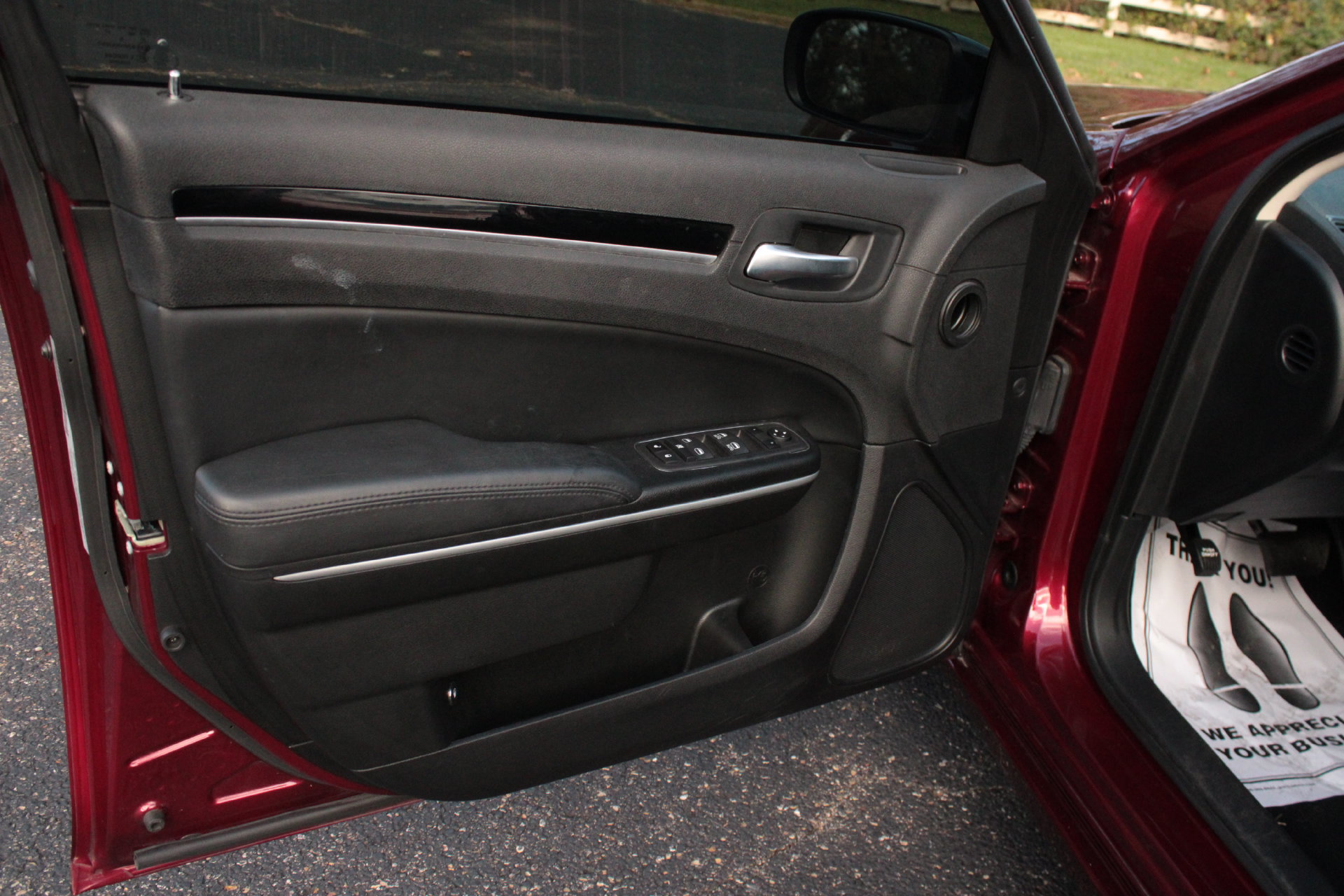 Used 2023 Chrysler 300 Touring w/ Sport Appearance Package RWD image 11