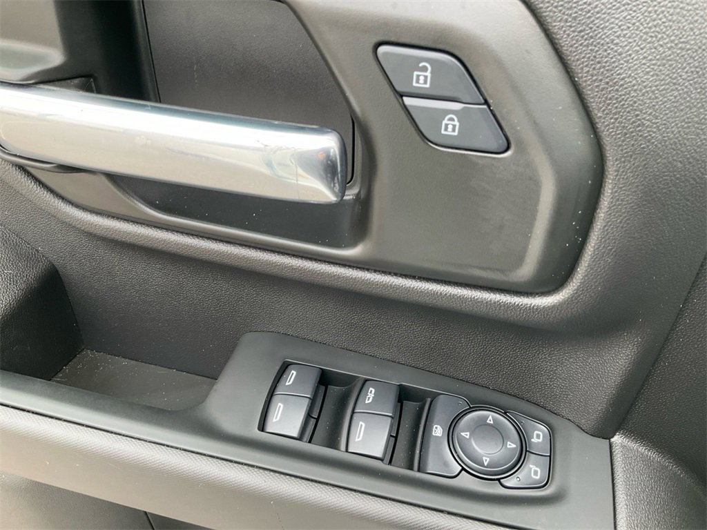 Used 2025 GMC Sierra 1500 Pro w/ Pro Value Package image 24