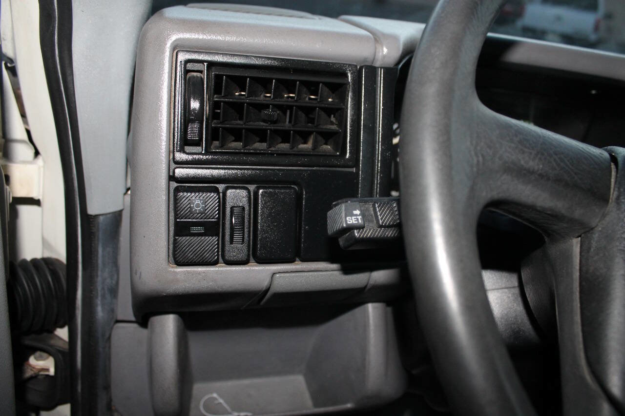 Used 1993 Volkswagen Eurovan MV image 37