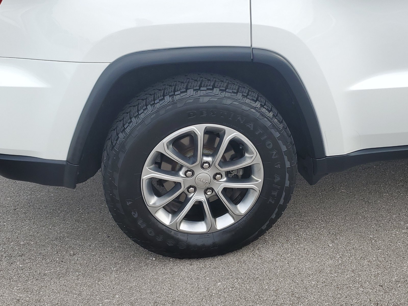 Used 2014 Jeep Grand Cherokee Limited w/ Luxury Group II AWD/4WD image 5