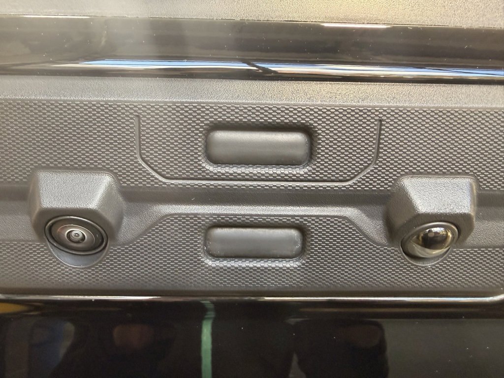 Used 2025 GMC Sierra 1500 Denali Ultimate image 7