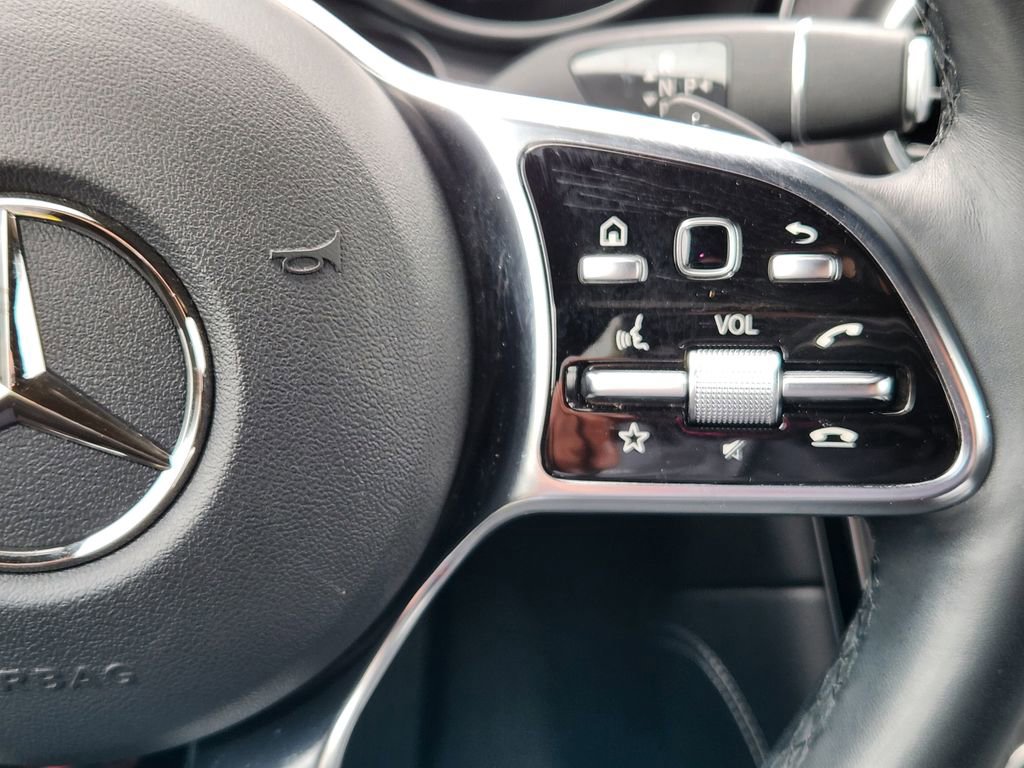 Used 2020 Mercedes-Benz GLC 300 4MATIC image 27