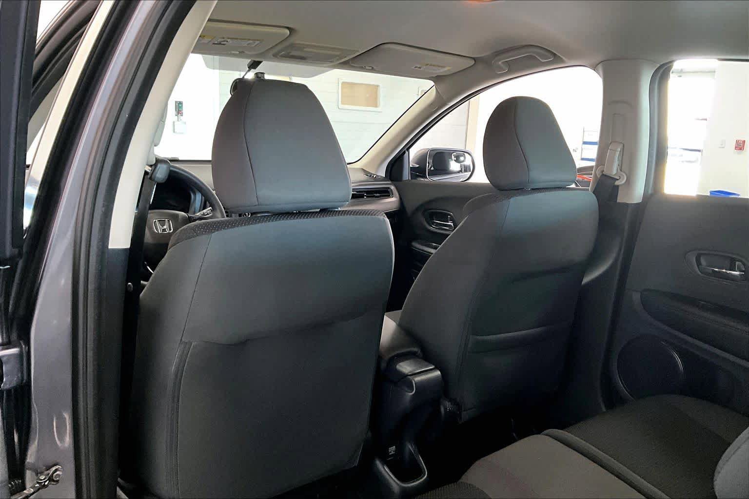 Used 2021 Honda HR-V LX image 10