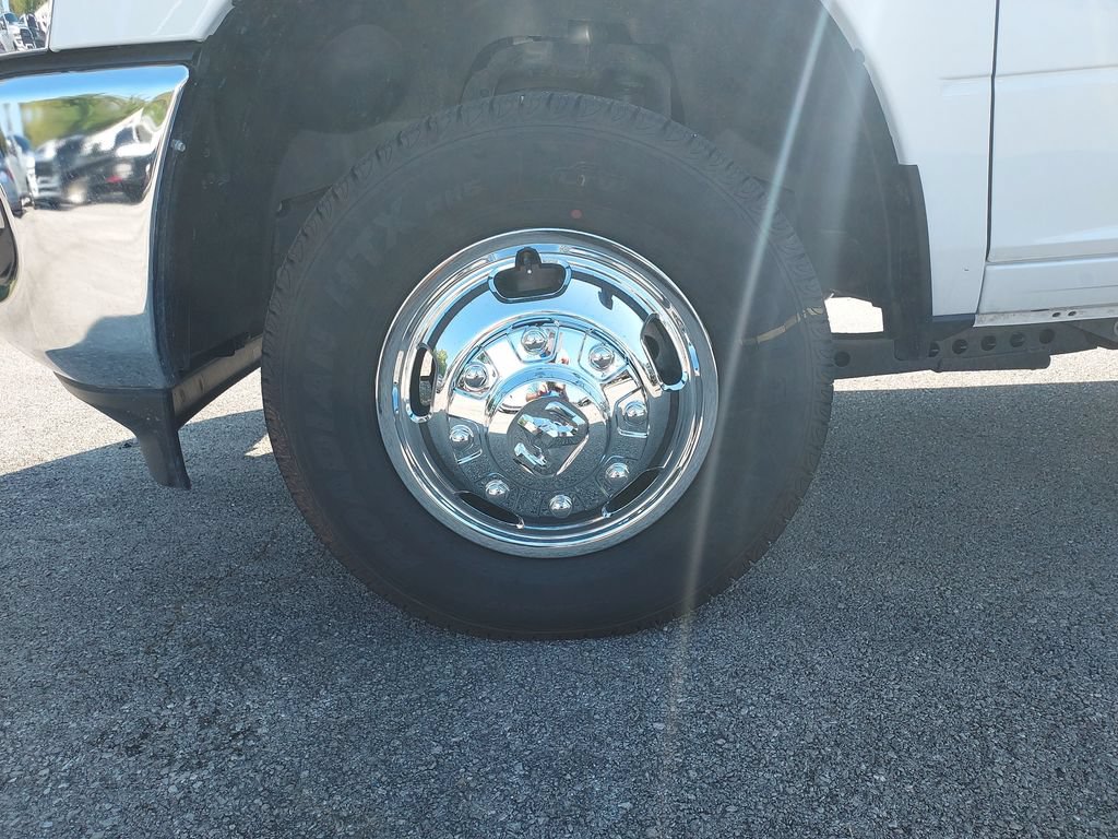 New 2027 RAM 3500 Tradesman w/ Chrome Appearance Group A AWD/4WD image 10