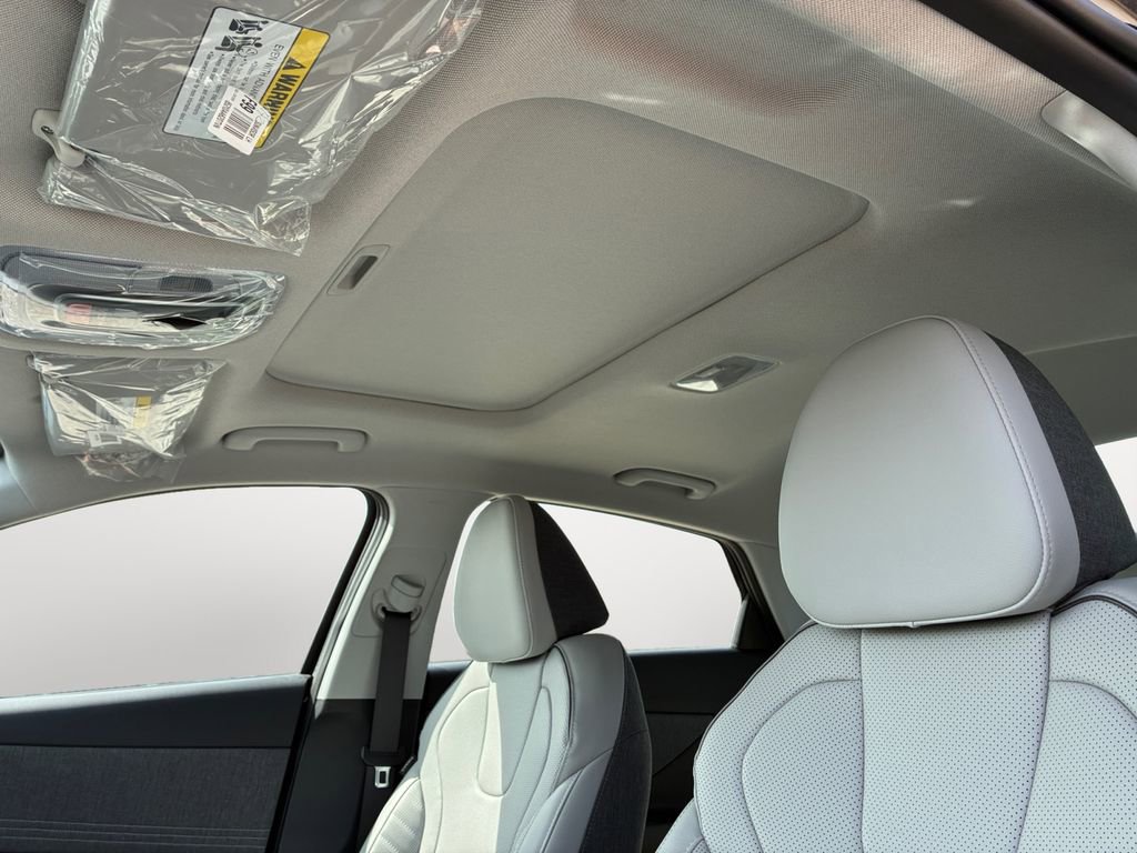 New 2026 Hyundai Elantra Limited image 23