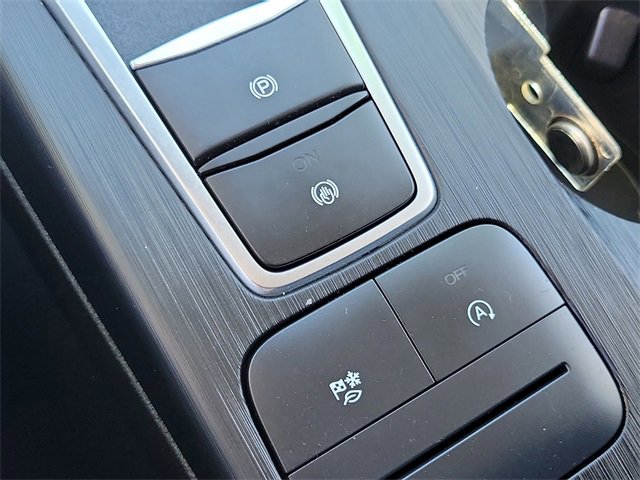 Certified 2022 Ford Escape SE w/ Convenience Package image 17