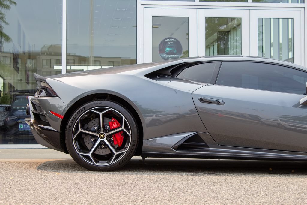 Used 2020 Lamborghini Huracan EVO AWD/4WD image 6