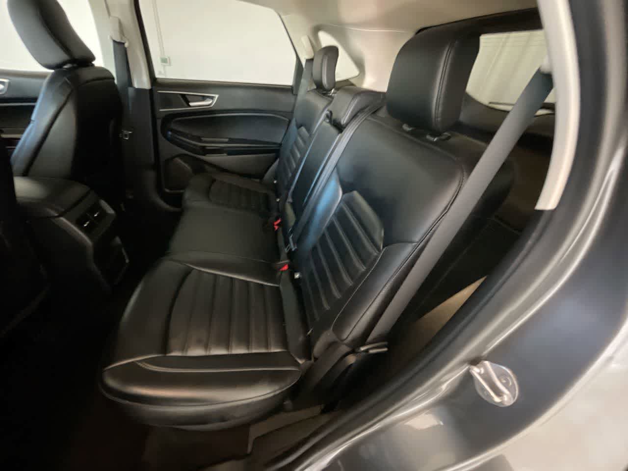 Used 2024 Ford Edge SEL AWD/4WD image 21