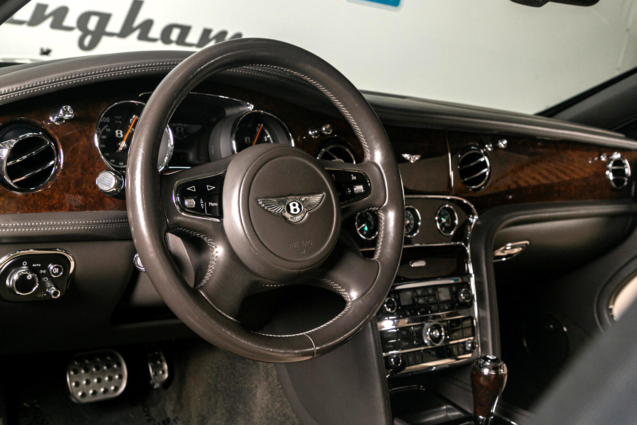 Used 2013 Bentley Mulsanne w/ Premiere Specification Pkg image 6