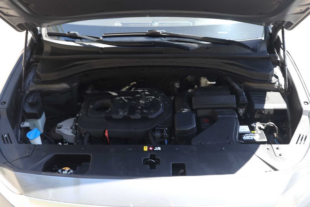 Used 2019 Hyundai Santa Fe SE AWD/4WD image 29
