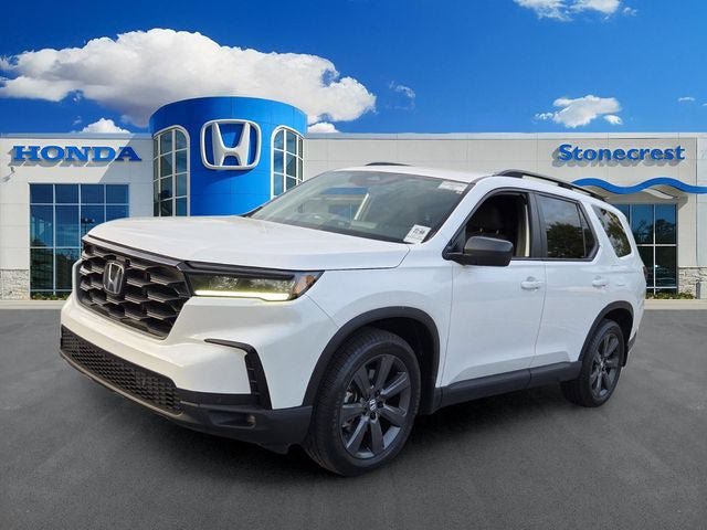 Used 2023 Honda Pilot Sport image 1