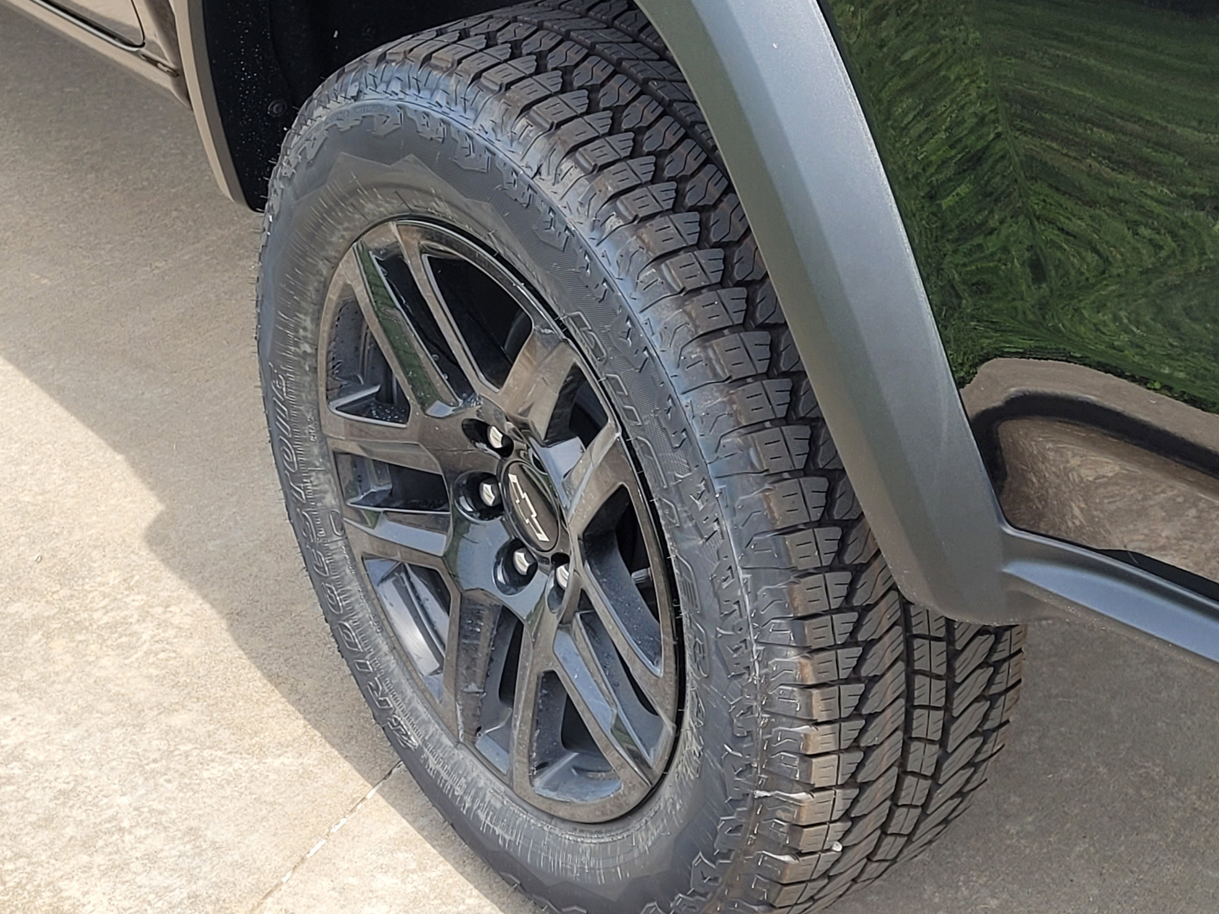 New 2025 Chevrolet Colorado Trail Boss w/ Midnight Edition image 5