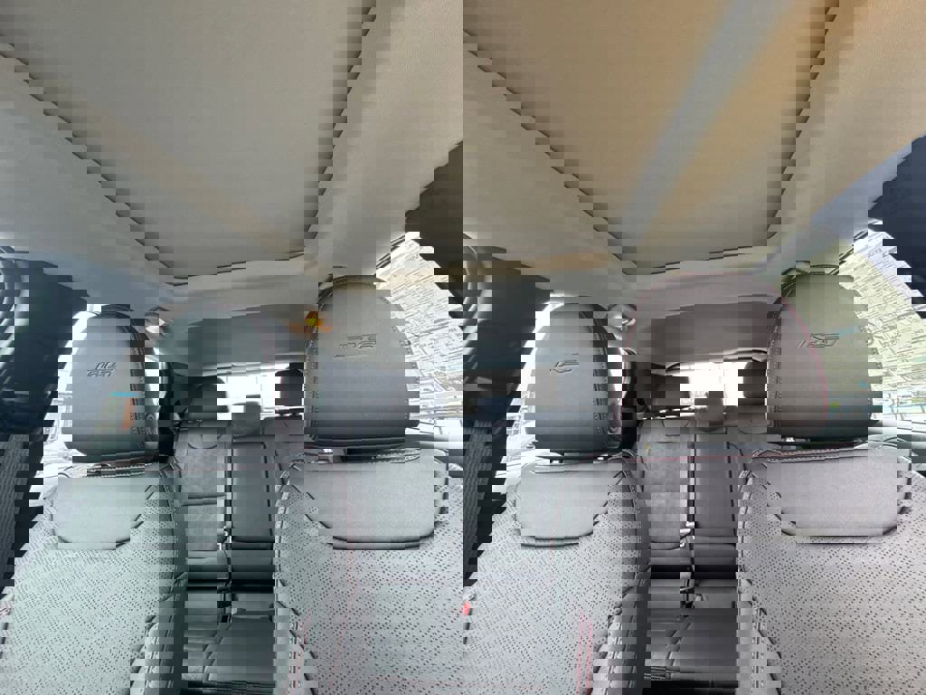 New 2027 Chevrolet Bolt RS w/ Technology Package image 32