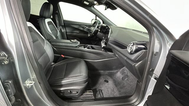 Used 2024 Chevrolet Blazer EV LT AWD/4WD image 31