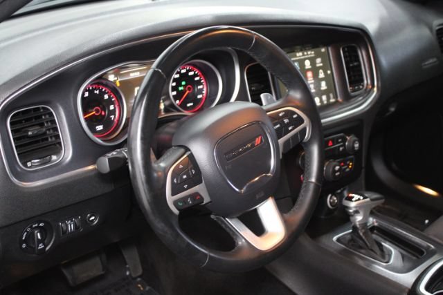 Used 2016 Dodge Charger R/T w/ Driver Confidence Group RWD image 16