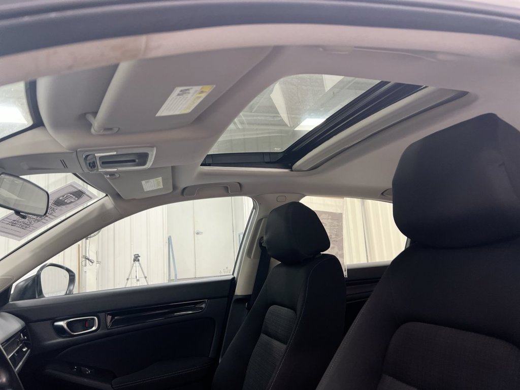 Used 2022 Honda Civic EX image 19