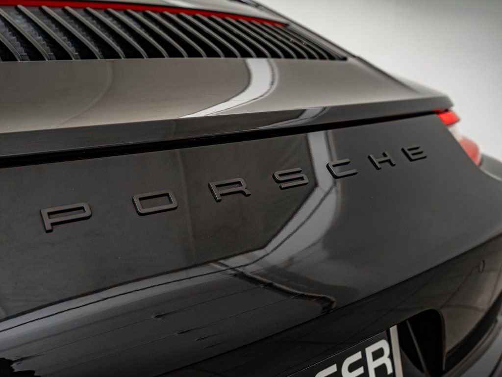 Used 2017 Porsche 911 Carrera S image 19