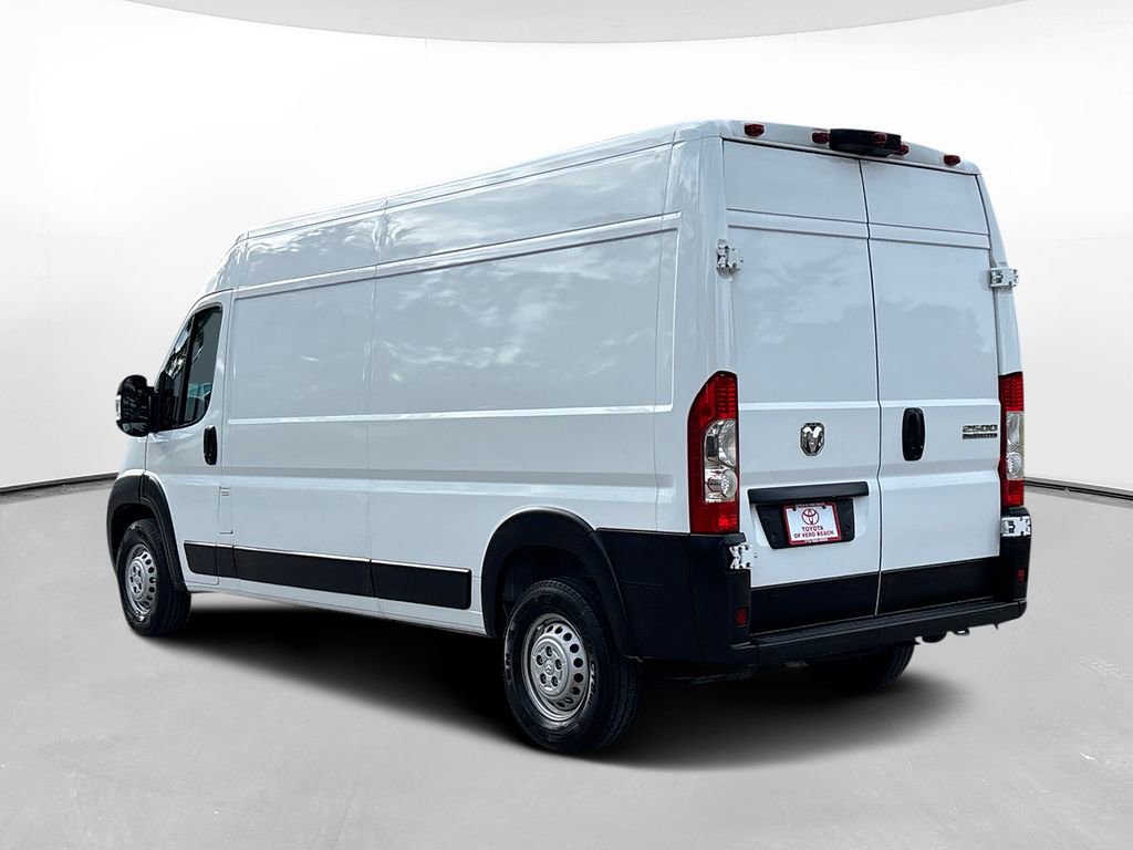 Used 2024 RAM ProMaster 2500 w/ Convenience Group FWD image 7