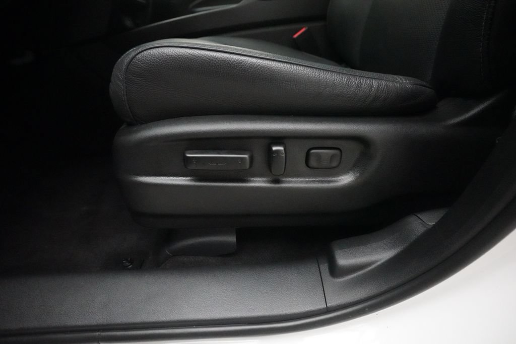 Certified 2025 Honda Passport EX-L image 29