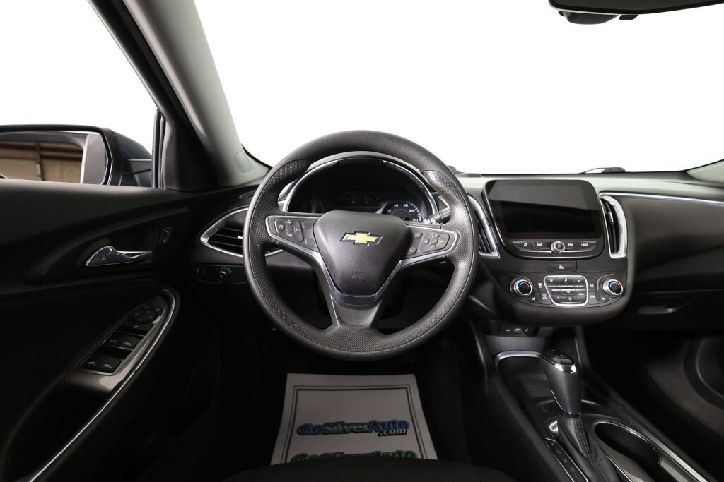 Used 2019 Chevrolet Malibu LT FWD image 28