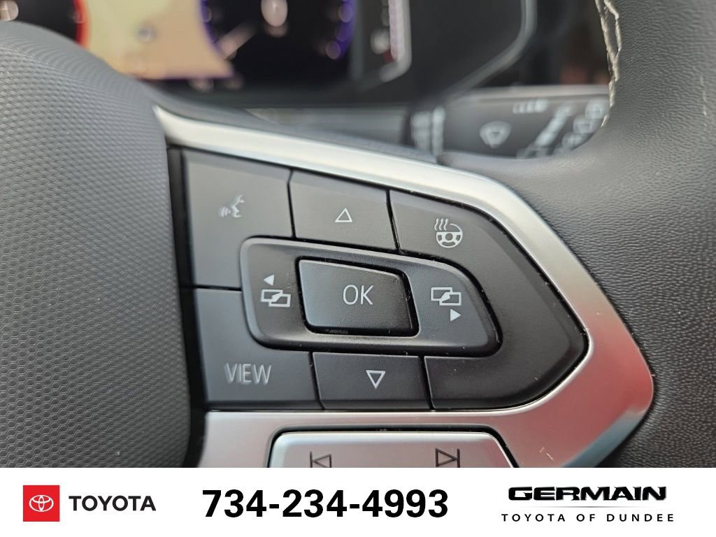 Used 2022 Volkswagen Taos SEL w/ Panoramic Sunroof Package AWD/4WD image 26
