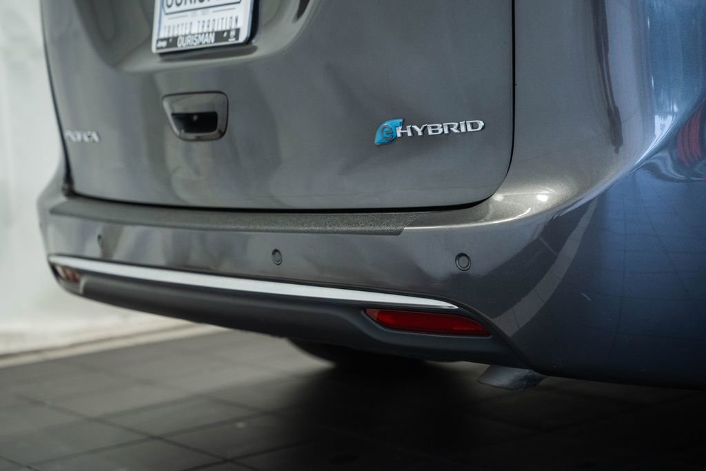 Used 2022 Chrysler Pacifica Pinnacle FWD image 10