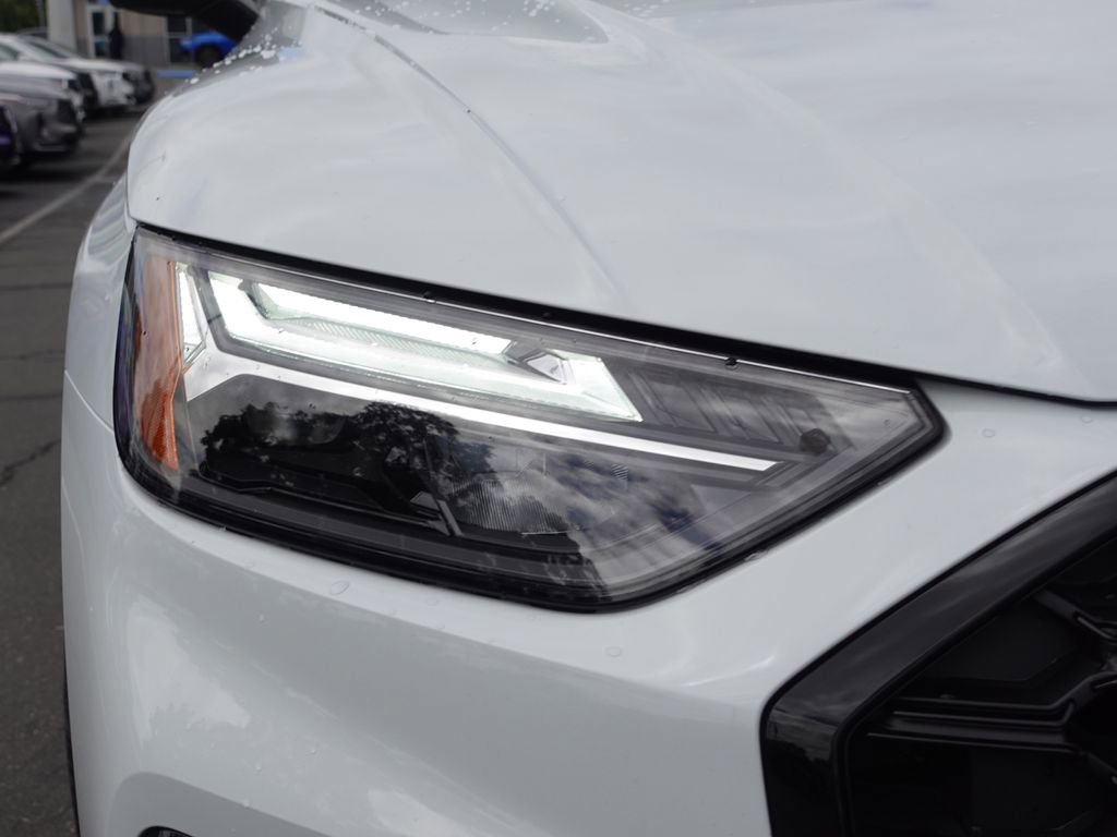 Used 2023 Audi SQ5 Premium Plus w/ Premium Plus Package AWD/4WD image 4