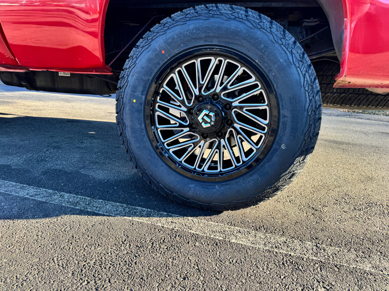 Used 2014 Ford F350 Lariat w/ Lariat Interior Package image 17