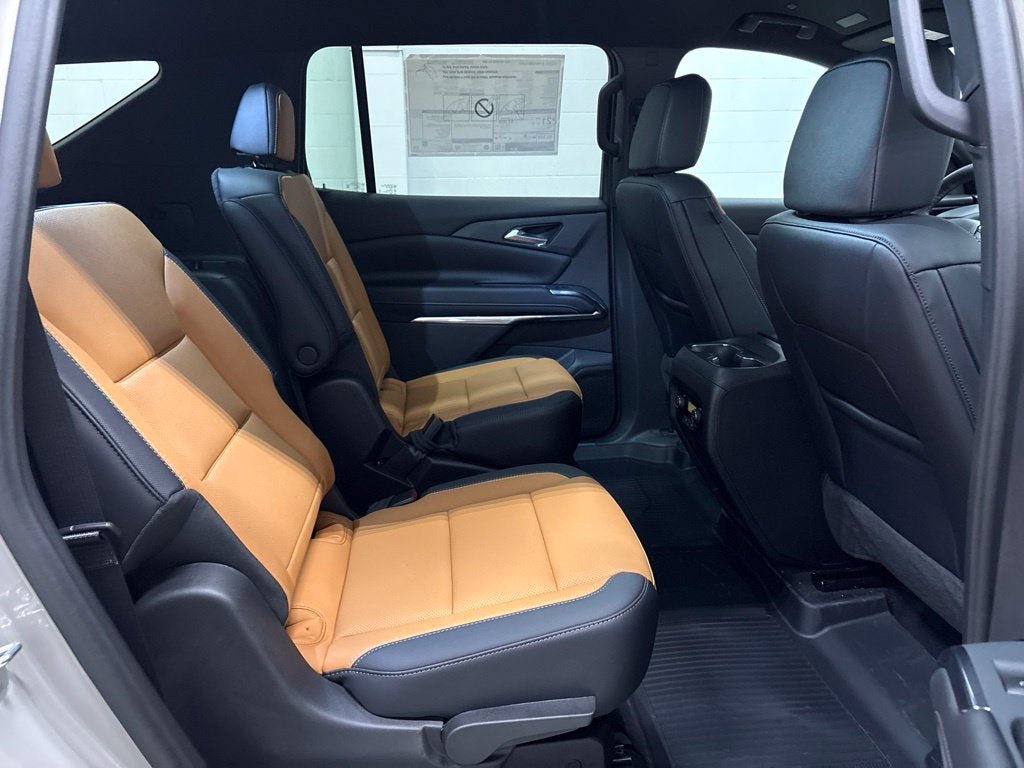 New 2027 Chevrolet Traverse Z71 w/ Driver Confidence Package AWD/4WD image 35