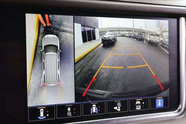 Certified 2023 GMC Yukon XL Denali image 27