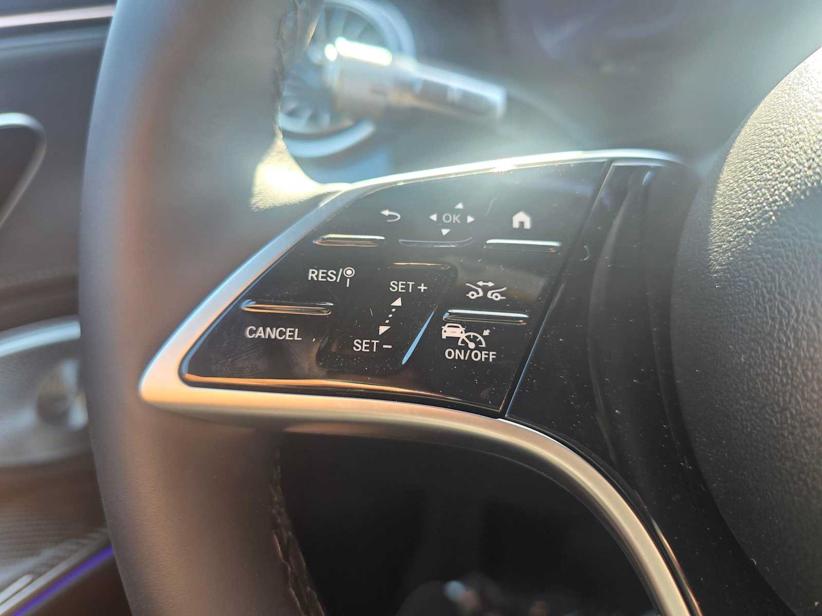 New 2027 Mercedes-Benz EQS 400 4MATIC SUV image 31