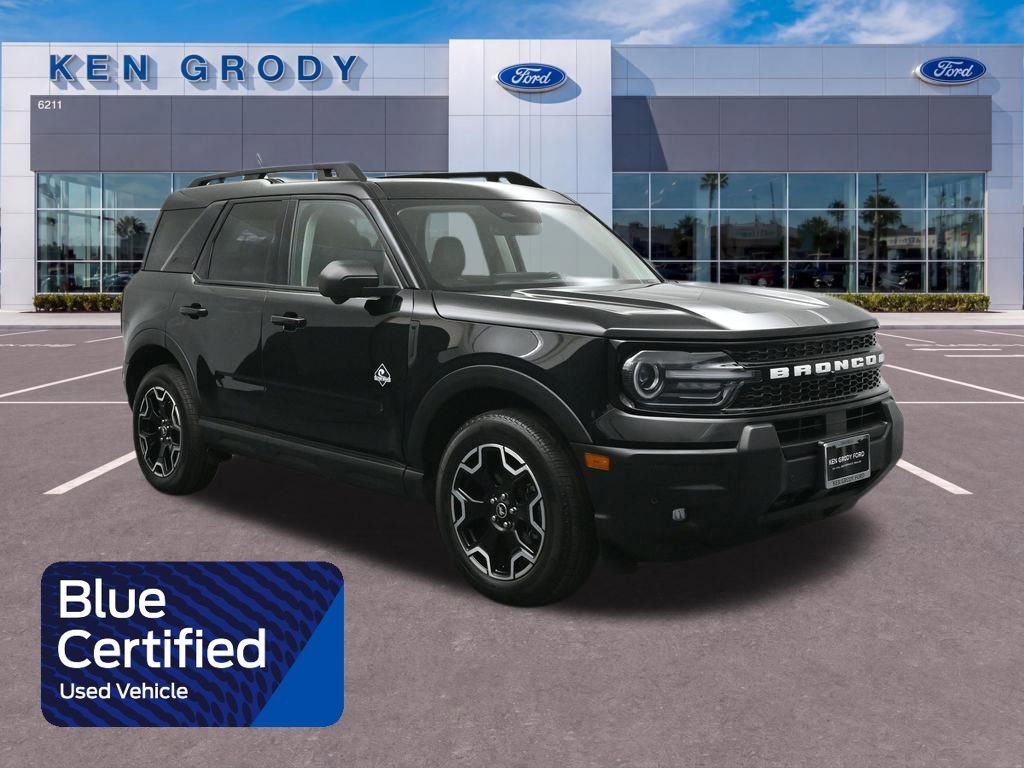 Certified 2025 Ford Bronco Sport Outer Banks w/ Outer Banks Tech Package+ AWD/4WD image 1