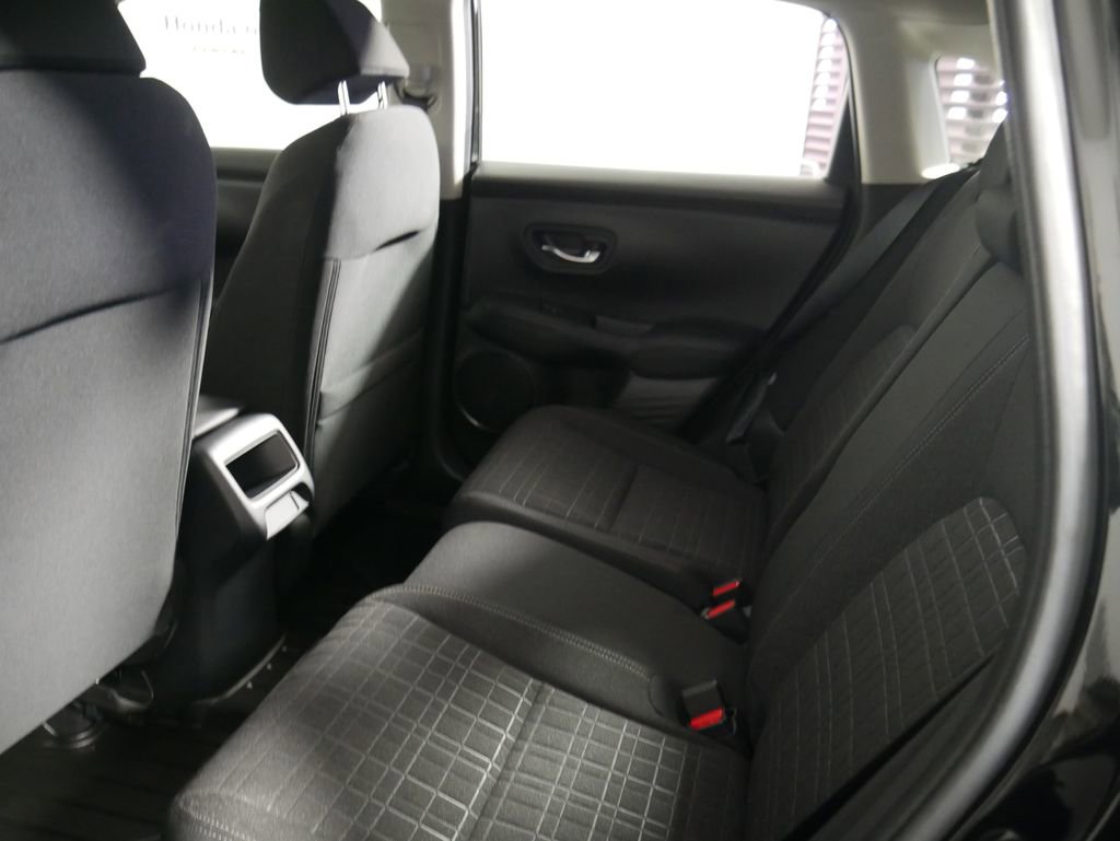 Used 2023 Honda HR-V LX image 13